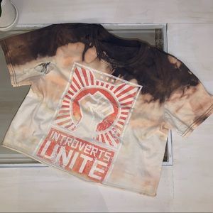 🍒INTROVERTS UNITE vintage distressed crop tee 🖤